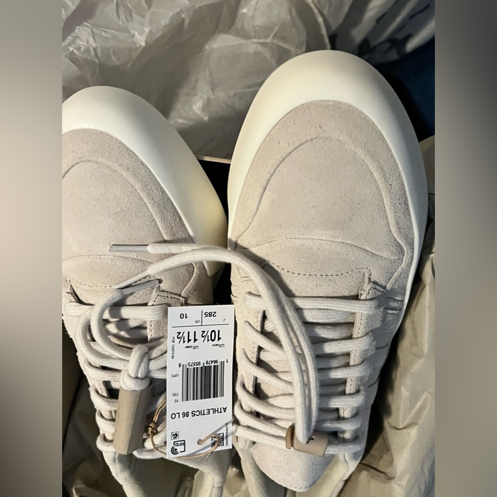 ADIDAS  X FEAR OF GOD “ Talc “ 

 - 86  “ Low “

 - w/ Extra Laces - Picture 11 of 15